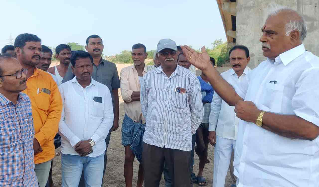 Temporary bridge across Peddavagu at Andevelli soon: Koneru Konappa