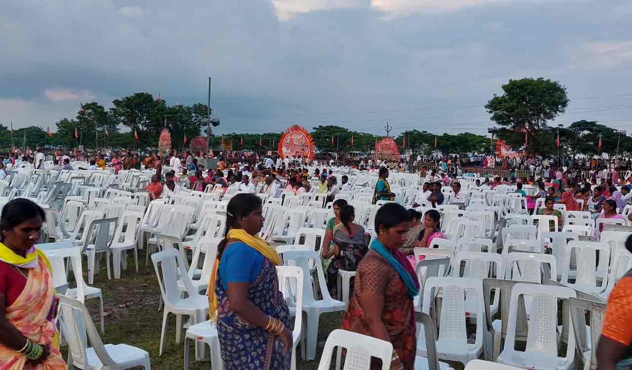 Medak: Central Minister proves no-hoper at BJP’s Narsapur meet