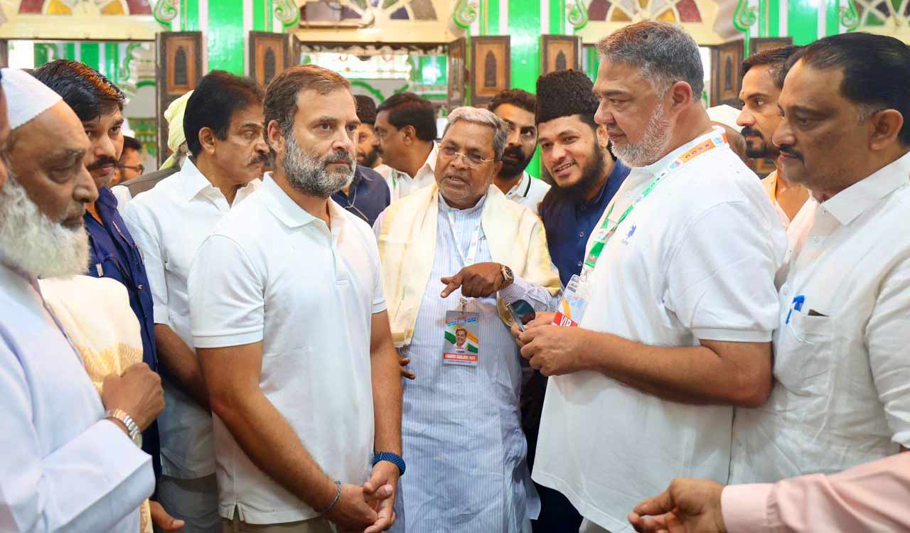 Bharat Jodo enters day 4 in Karnataka; Sonia, Priyanka likely to join Rahul Gandhi