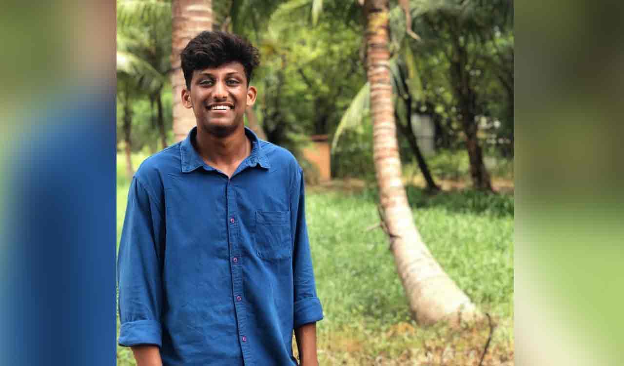 Two dead after sports bike hits cycle in Warangal