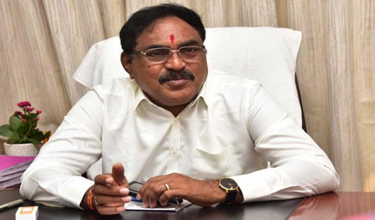 Errabelli asks Bandi Sanjay to mind his language