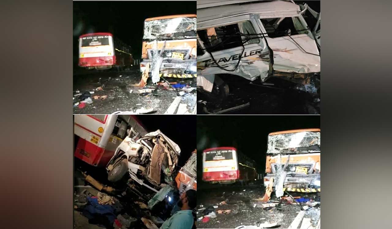 Four kids among 9 killed in road accident in Karnataka