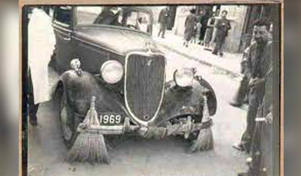 Hyderabadi ‘Vintage Khan’ debunks claim of Nizam insulted in Rolls-Royce showroom in London