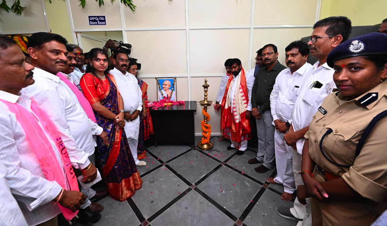 Jagadish asks people of Munugode to decide whether they want welfare or crisis