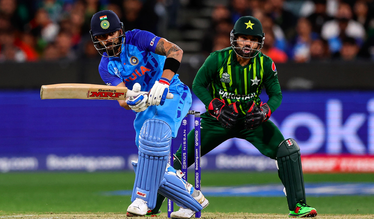 T20 World Cup: Virat Kohli leads India to epic 4-wicket win over Pakistan