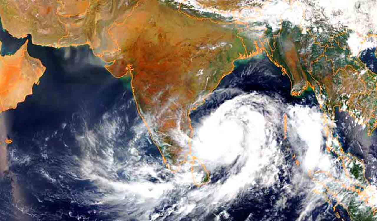 Low Pressure Area Likely To Form Over Bay Of Bengal On November 27 ...