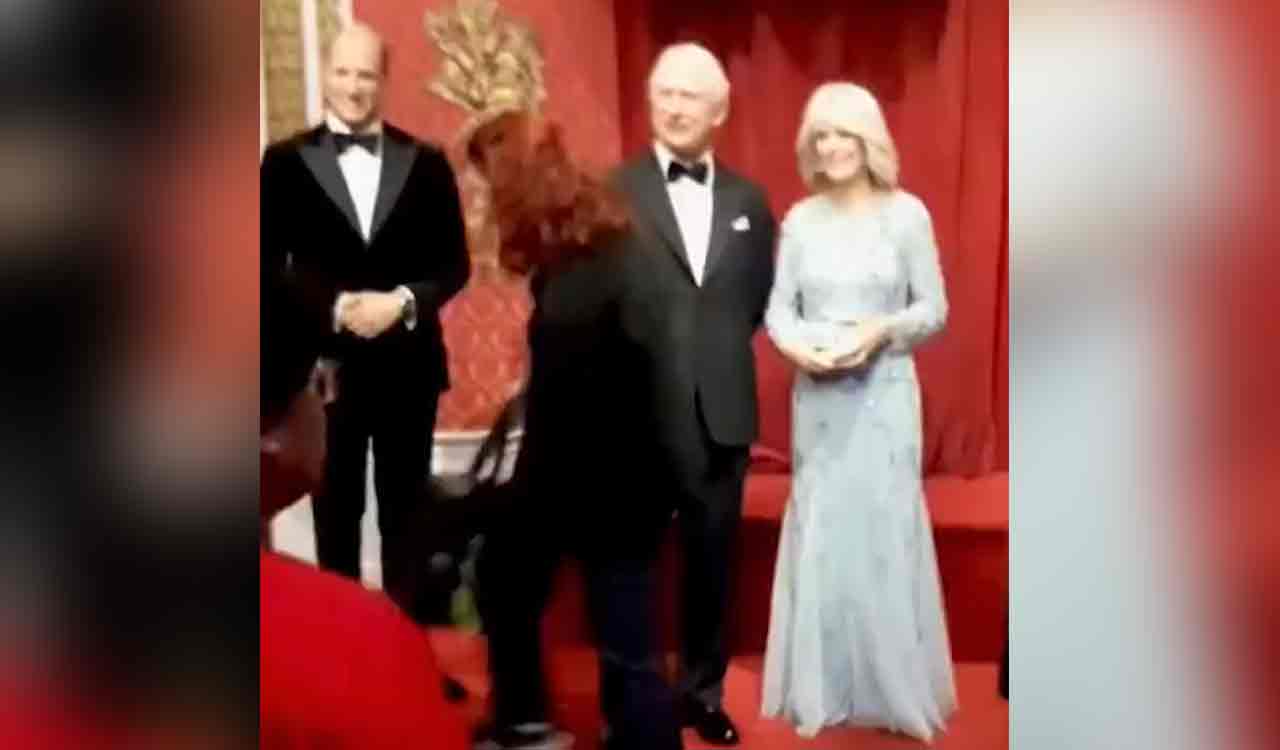 UK: 4 arrested after King Charles’ wax statue at London’s Madame Tussauds vandalised with cake