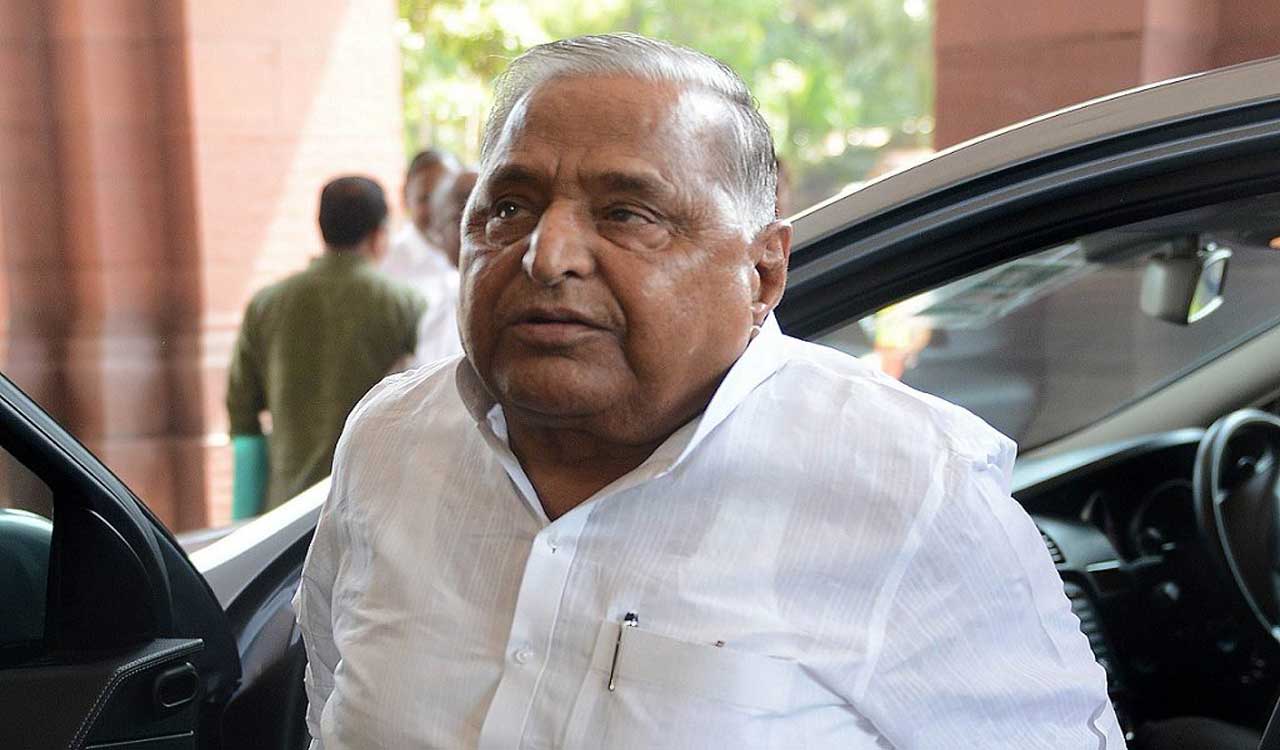 Mulayam’s health deteriorates, shifted to ICU at Medanta Hospital
