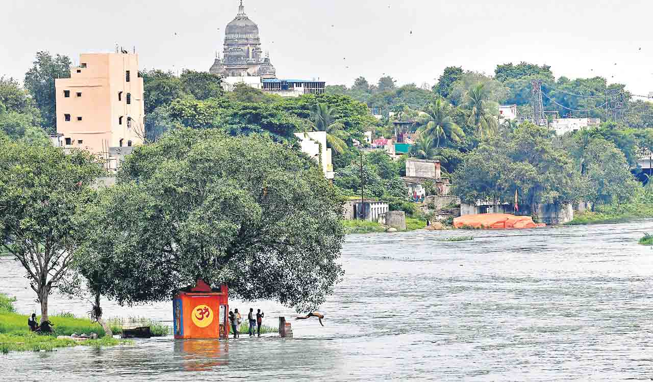 Musi receives abundant inflows from Osman Sagar, Himayathsagar