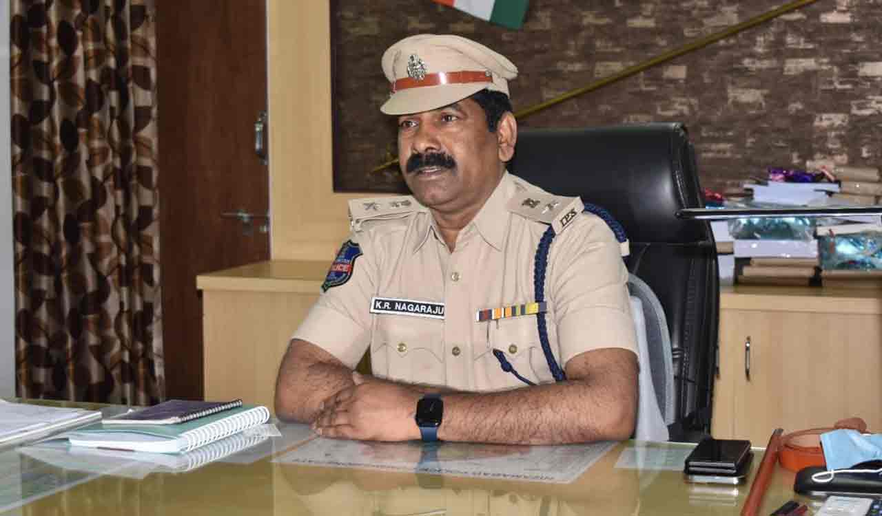 Nizamabad CP urges people to use dial 1930 in case of cyber crime