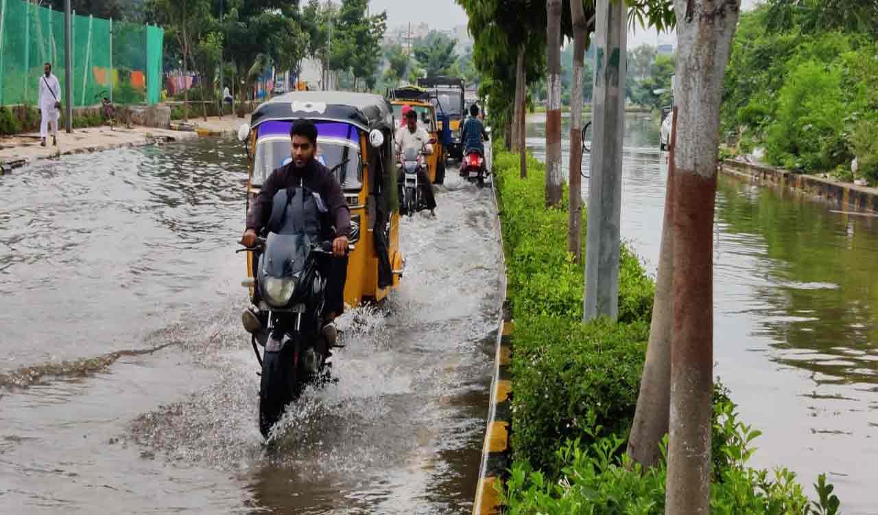 Light to moderate rains in Hyderabad during next three hours
