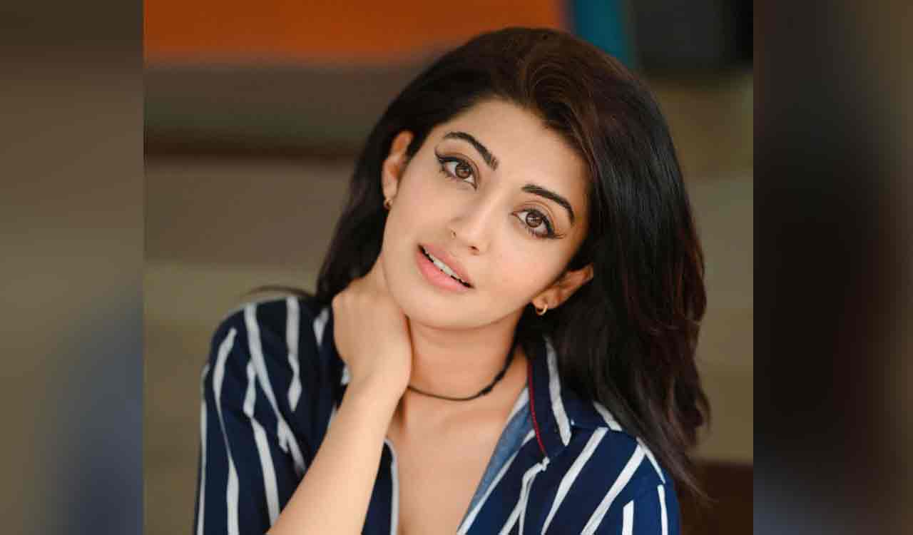 Pranitha Subhash gives a glimpse of her mother-daughter time