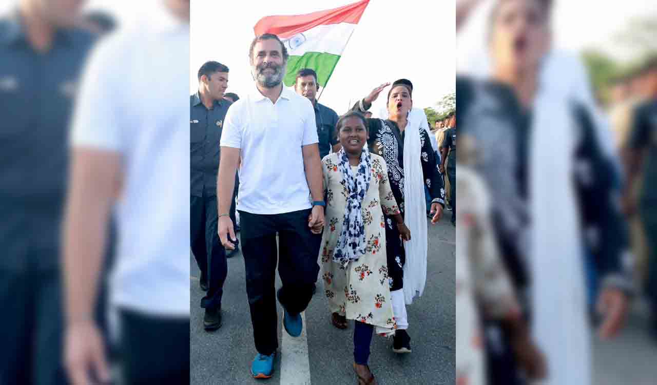 Congress’ Bharat Jodo Yatra enters Telangana