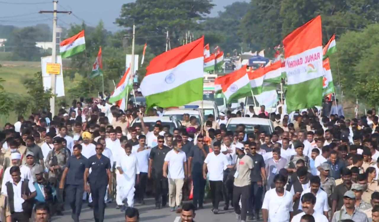 Rahul Gandhi’s Bharat Jodo Yatra enters 3rd day in Telangana