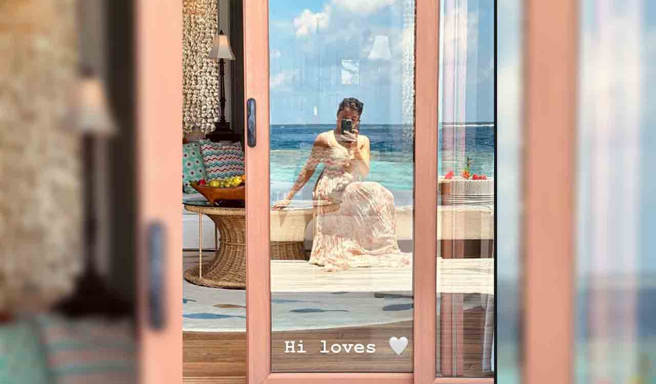 Rashmika shares first photo from Maldives vacation with Vijay
