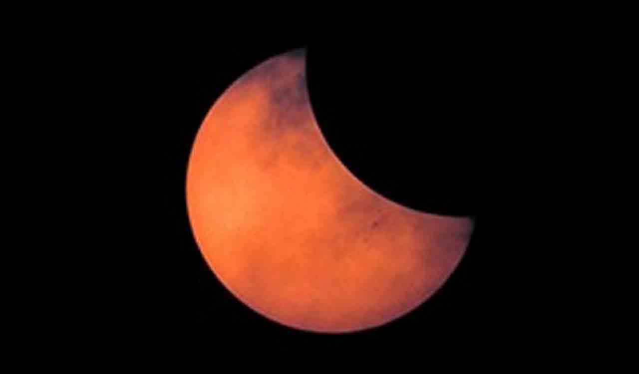Hyderabadis share spectacular images, videos of partial solar eclipse