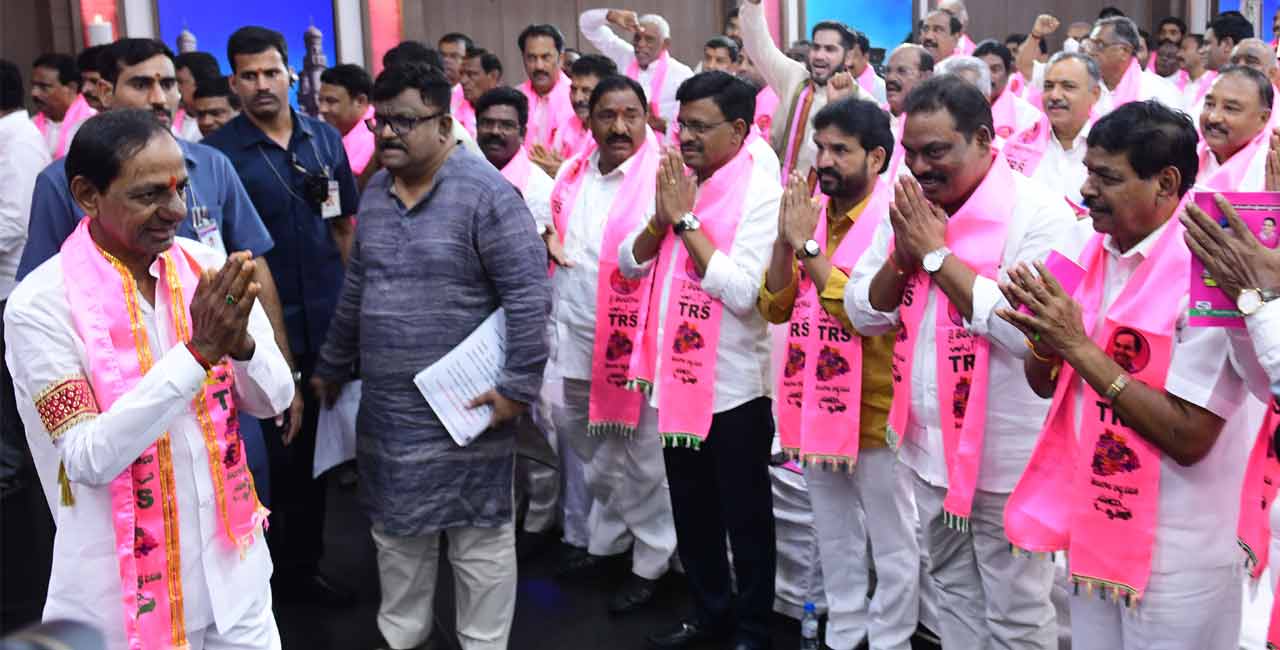 TRS leaders welcome BRS formation
