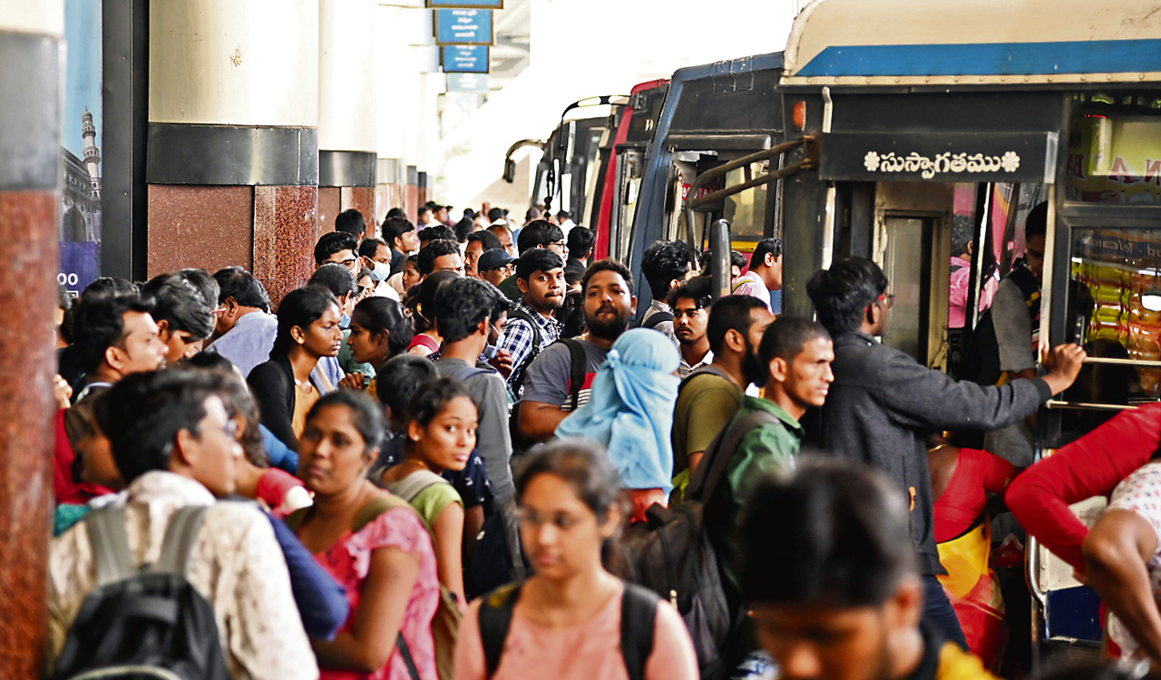 Dasara season turns out to be money spinner for TSRTC