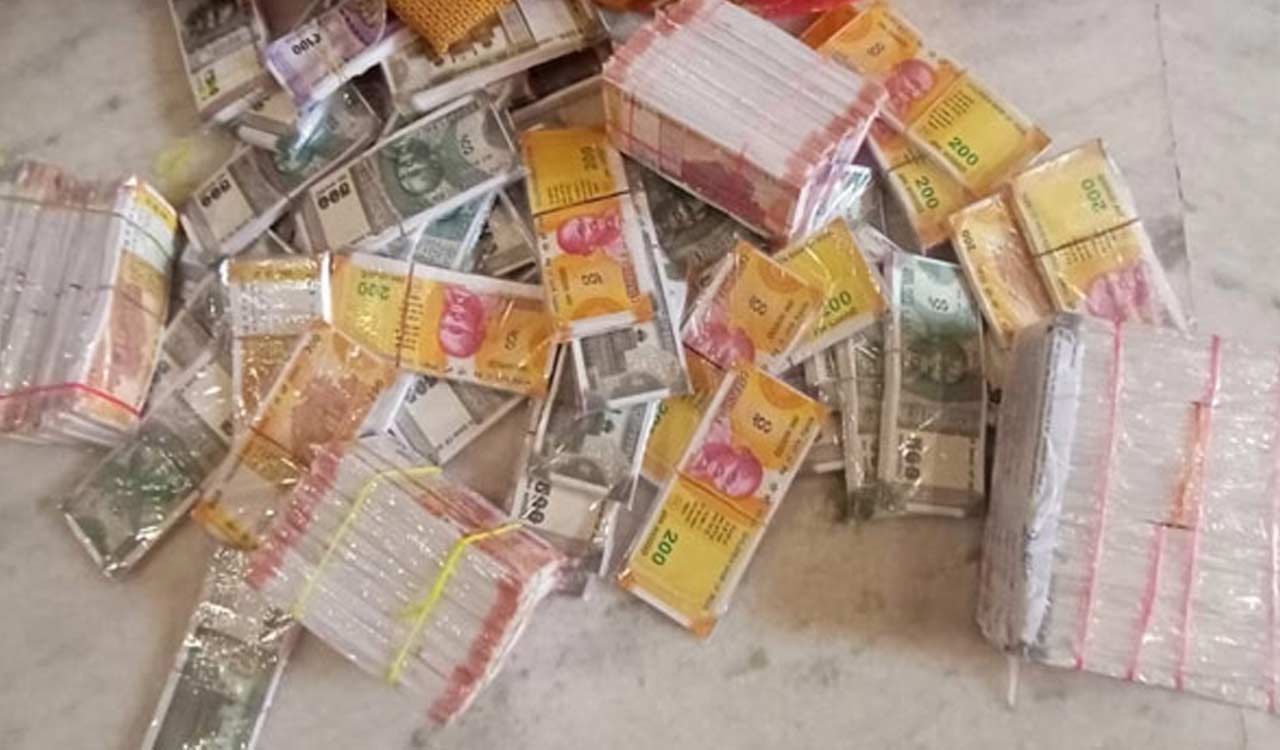 Unaccounted cash of Rs. 89 lakh seized at Jubilee Hills