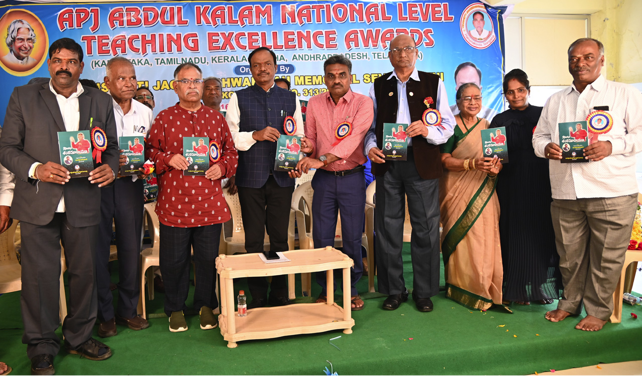 Attempts being made to undermine Mahatma Gandhi’s legacy: Kakatiya University V-C