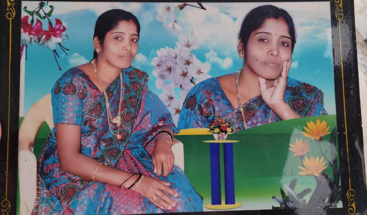 Widow murdered by unknown persons in Karimnagar