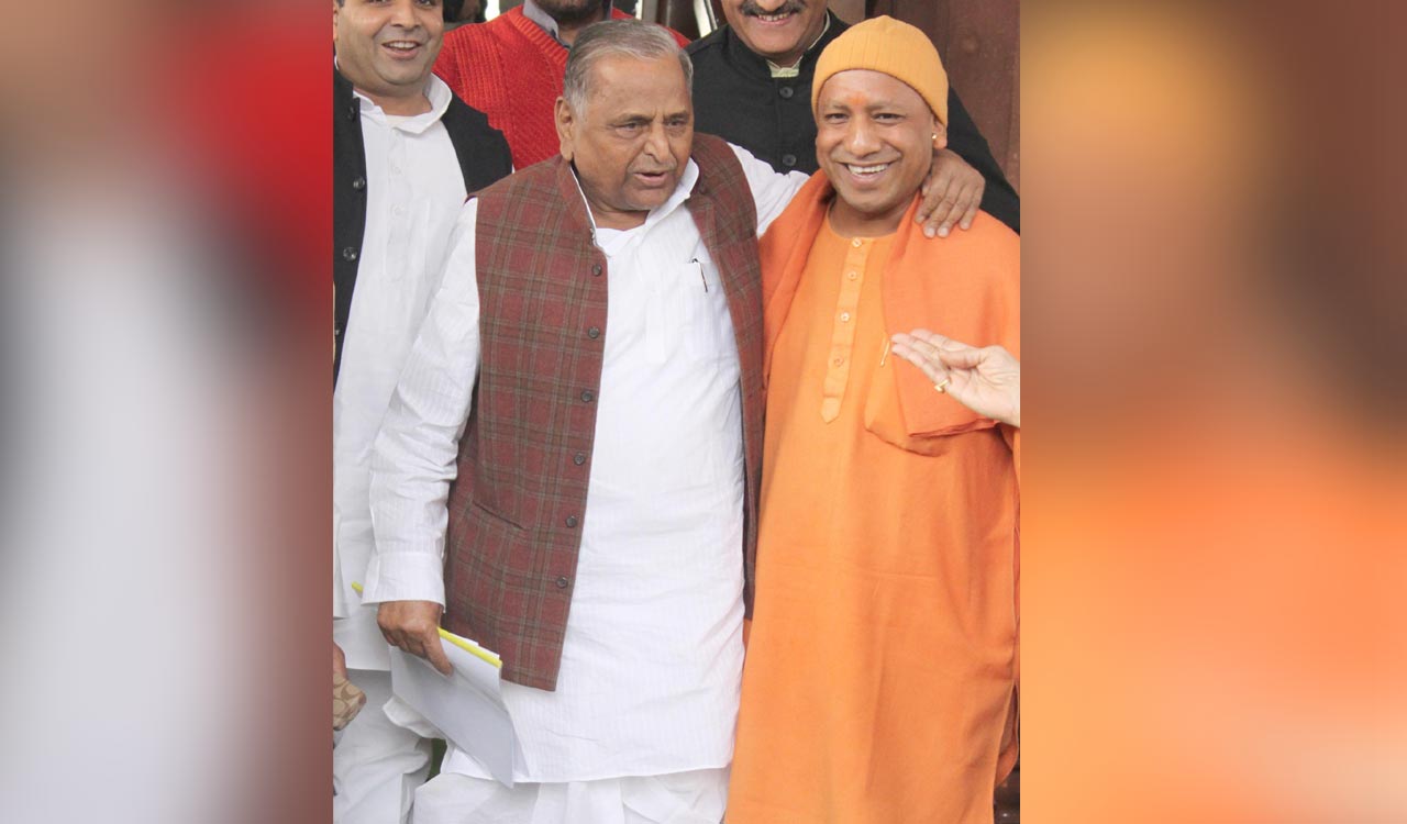 Yogi Adityanath announces three-day state mourning on Mulayam’s death