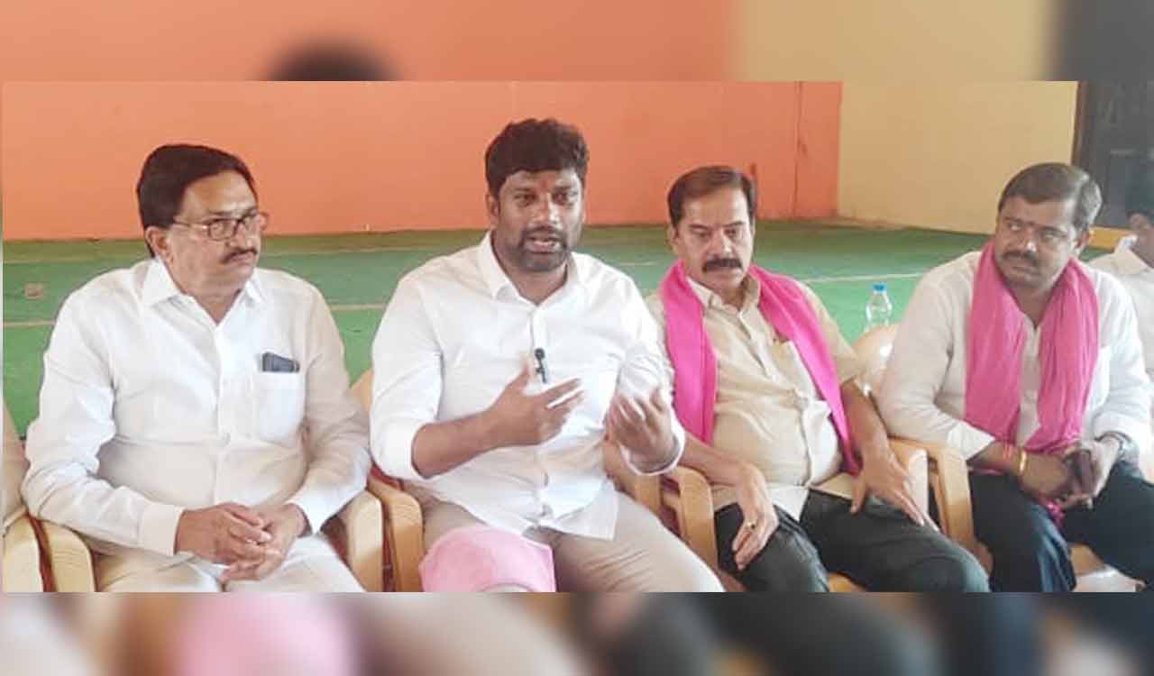 TRS MLAs condemn allegations of Boora Narsaiah Goud