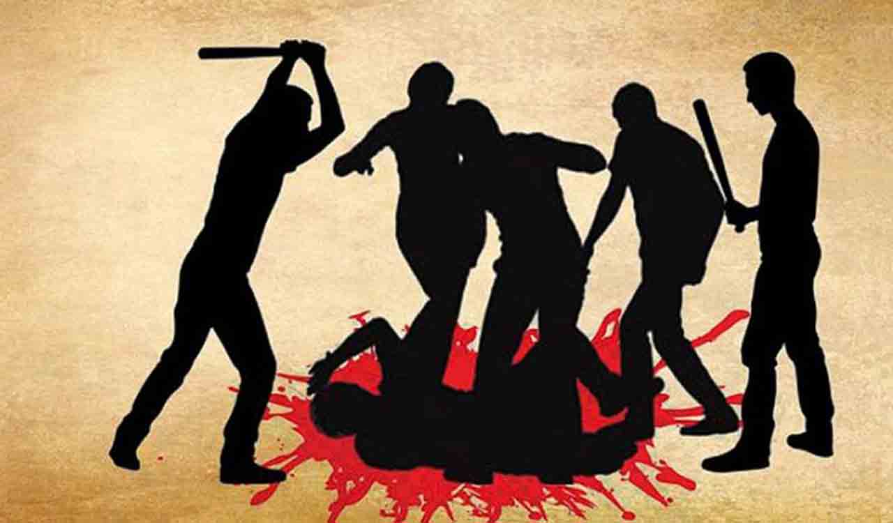 UP: Mob lynches man, injures another over suspicion of being thieves