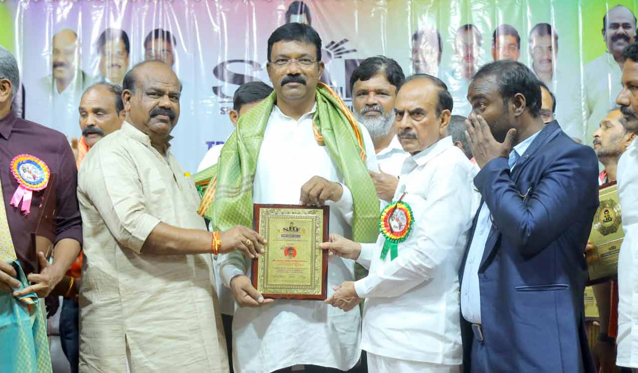 Members of TRSMA bag Dr Radhakrishnan Award for service in education sector