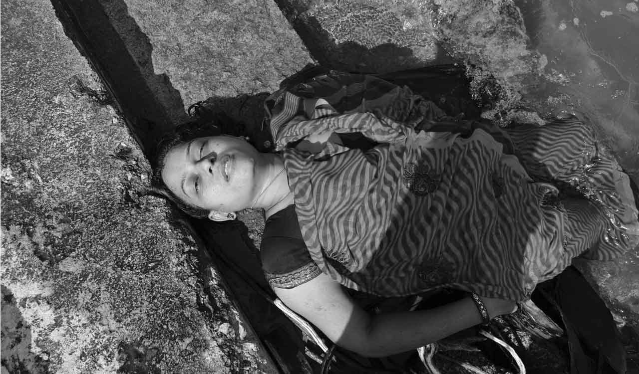Telangana: Woman found dead near Ranganayaka Sagar