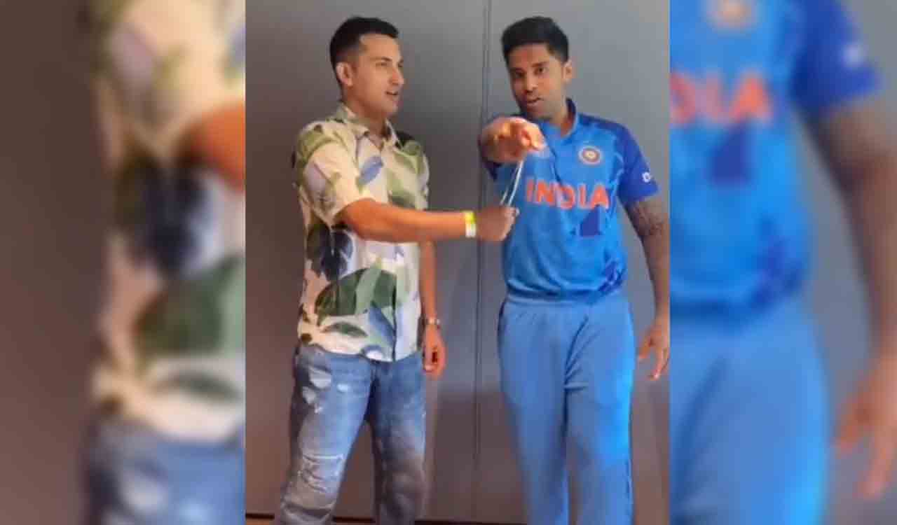 Watch: Comedian’s hilarious interview with cricketers leaves internet in splits