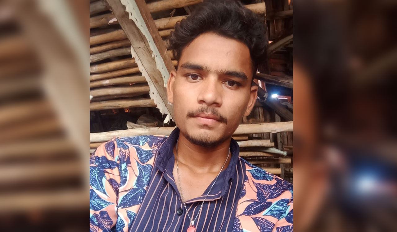 Youngster struck dead by lightning in Mancherial