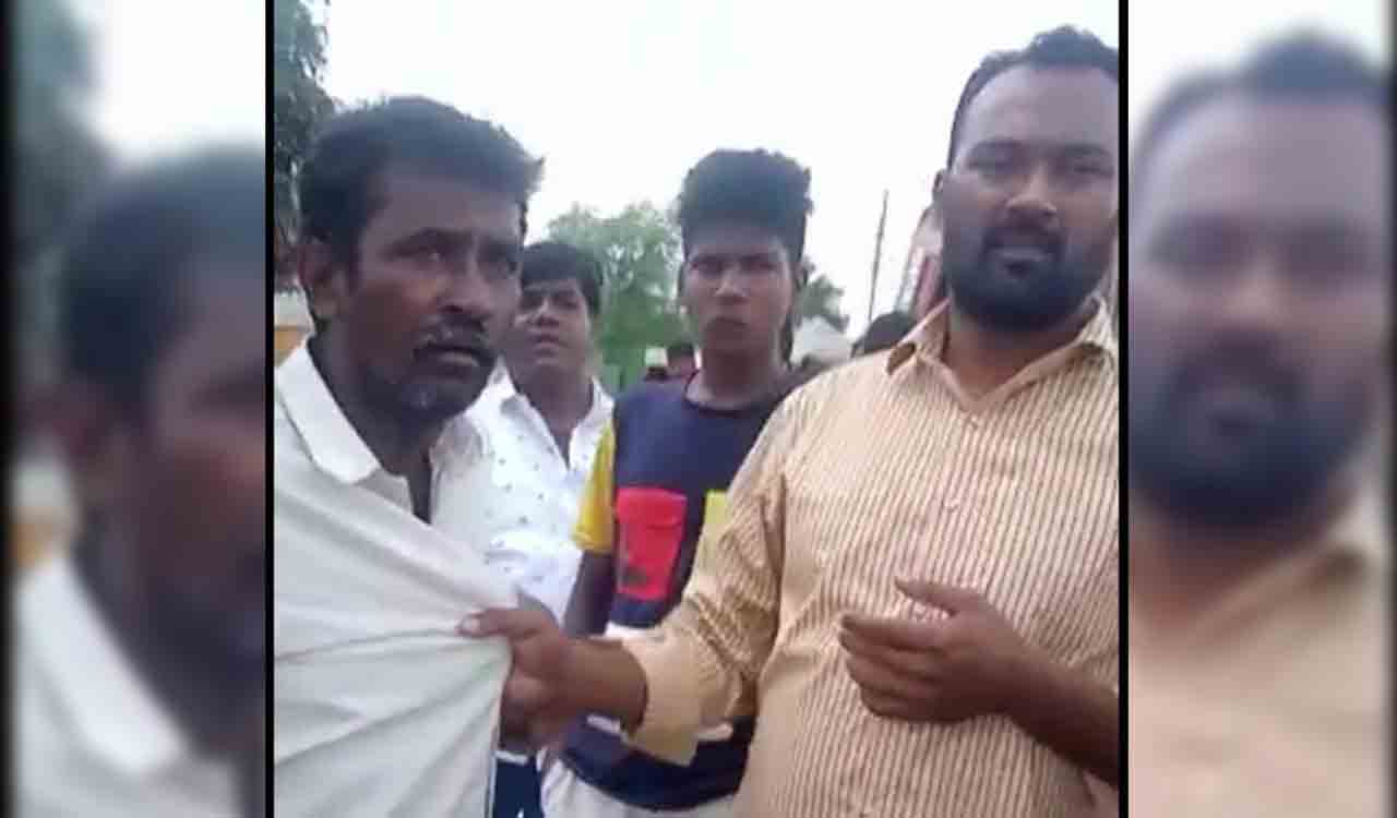 Cop stops drunk man on bike, gets attacked with axe in Toopran