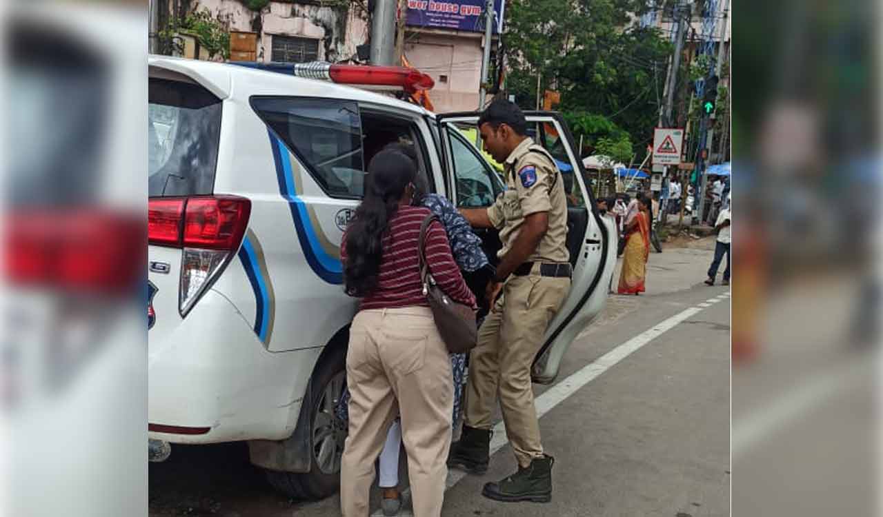 Cyberabad traffic police help Group-1 prelims exam candidates