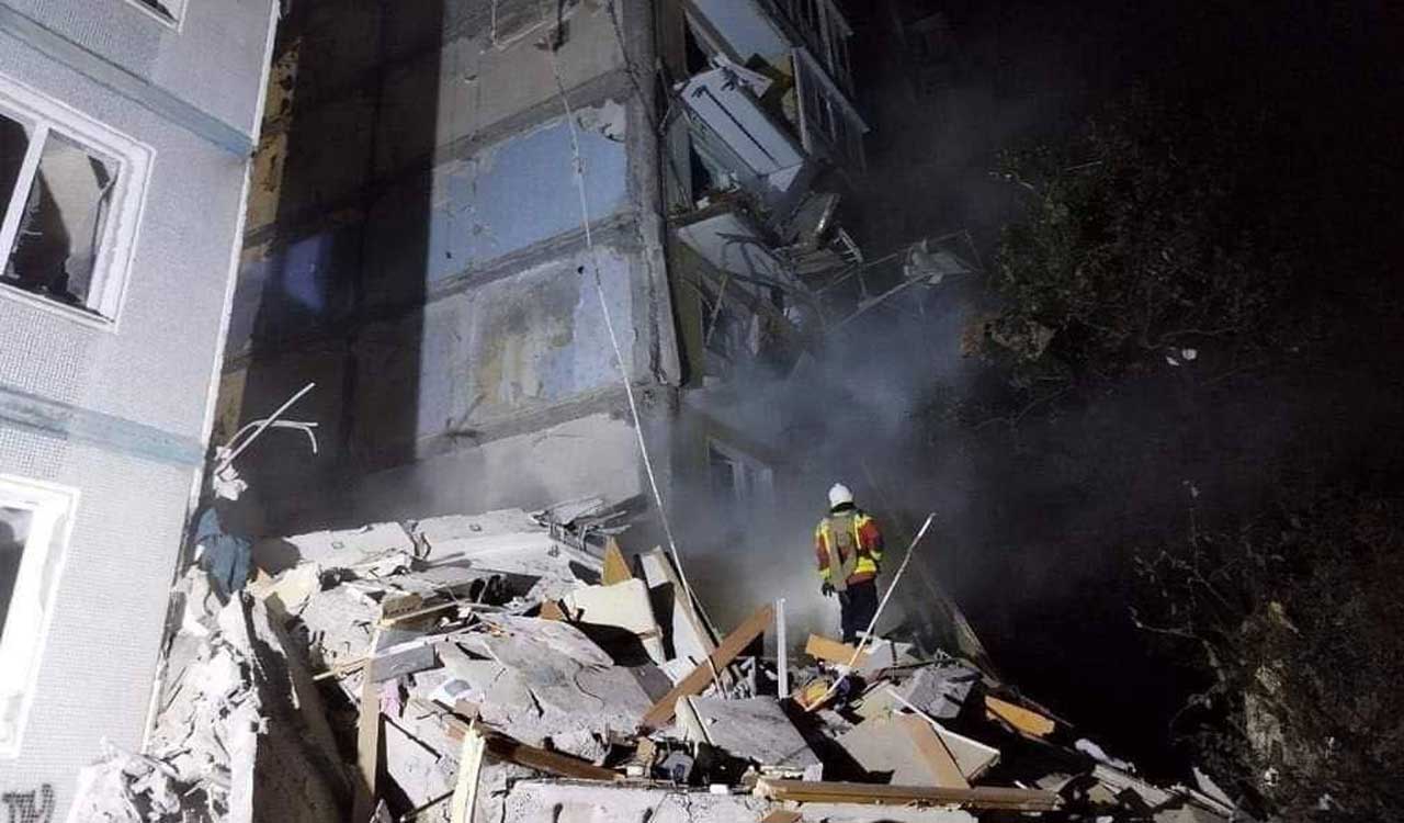 10 million in Ukraine without power after Russia strikes: Zelensky