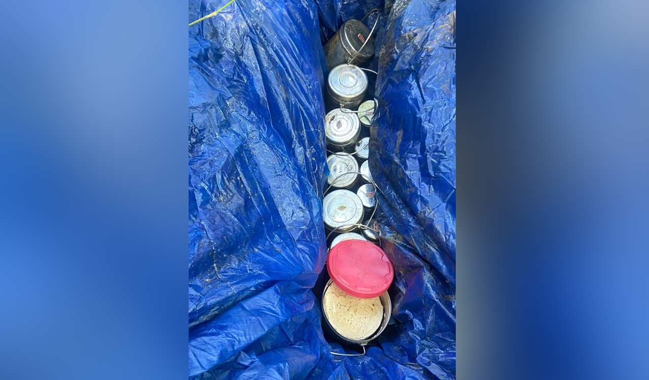 12 IEDs hidden by Maoists recovered from Chhattisgarh-Jharkhand border