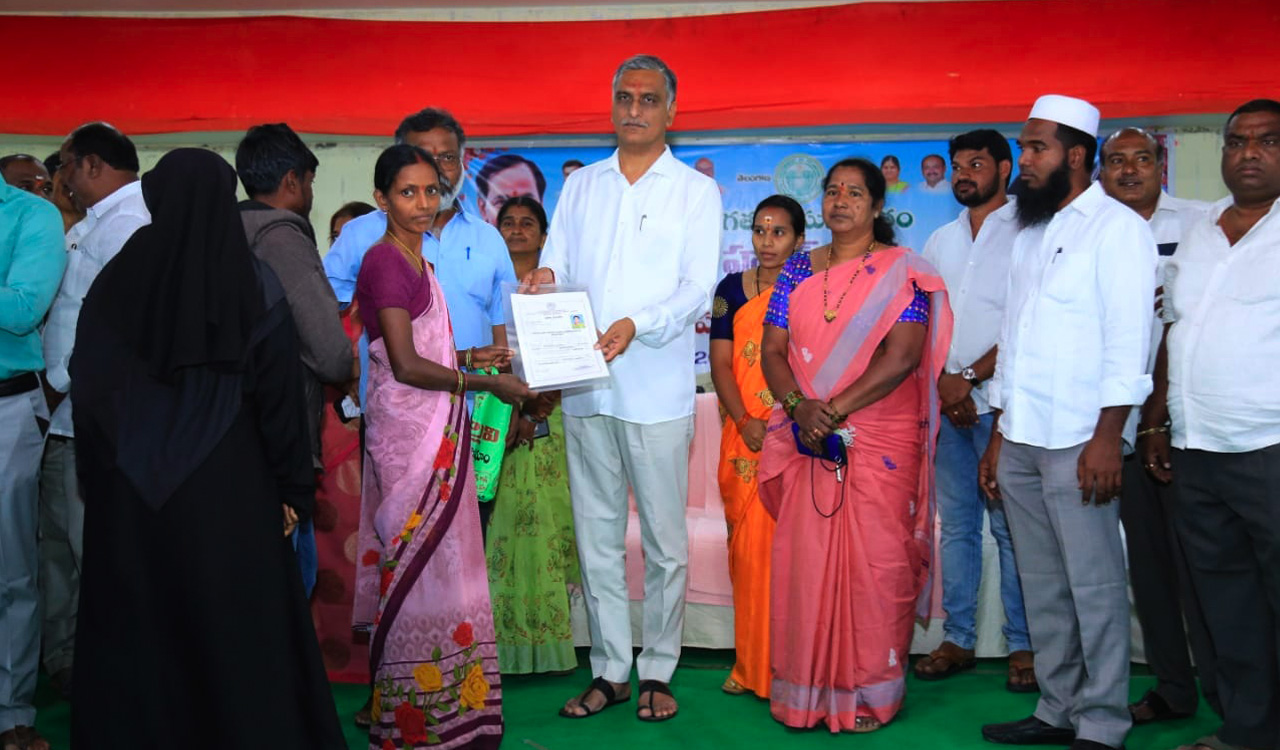Telangana govt will build 1,000 more 2BHK houses in Siddipet: Harish Rao