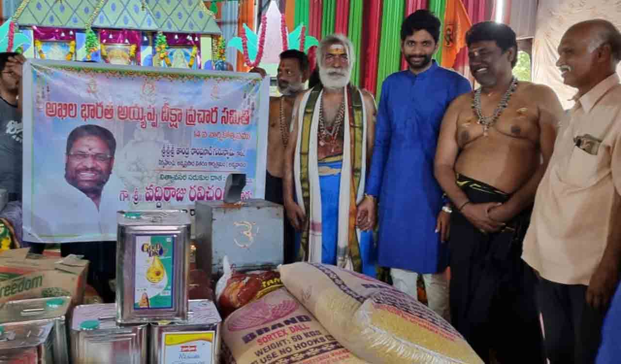 Khammam: MP Ravichandra donates groceries to Ayyappa devotees