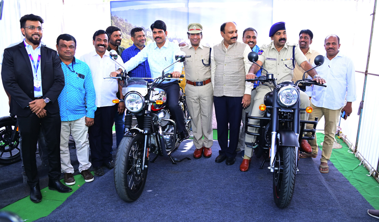 Overwhelming response to Auto Expo in Nizamabad