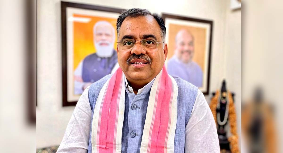 BJP denies links with persons accused in MLAs poaching case