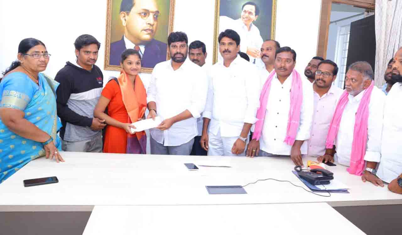 ‘Mandamarri will be converted into model municipality in Telangana’