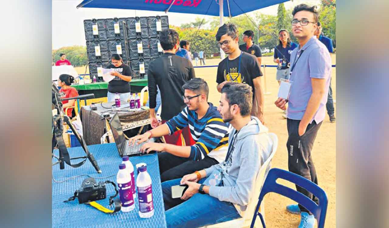 Colorful end to ATMOS-Tech Fest at BITS Pilani, Hyderabad