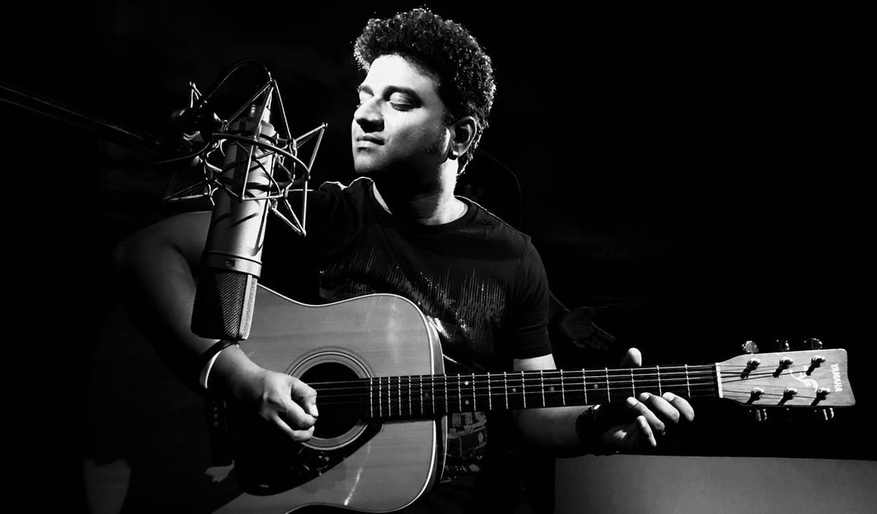 DSP aims to bring back live music in songs on the forefront of Bollywood music with his new track