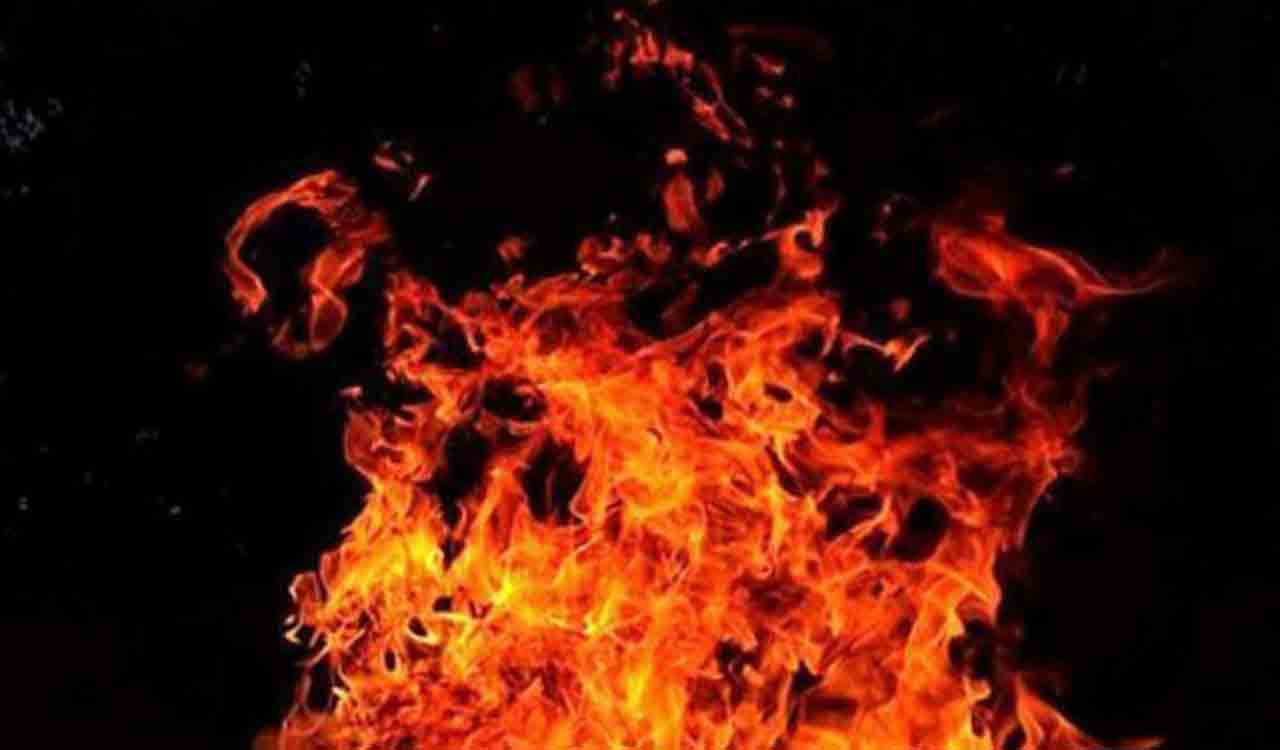 Hyderabad: Two cars gutted in fire, no casualties reported