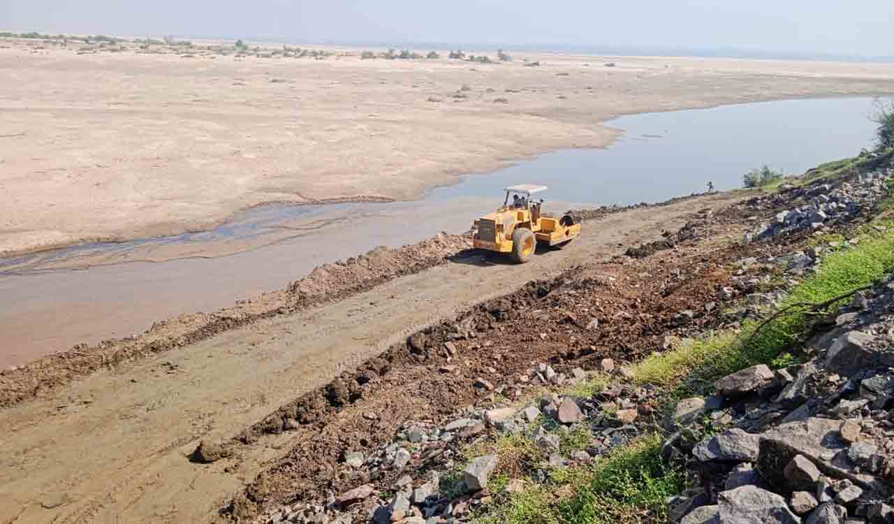 41 km long flood bank to come along Godavari river in Mulugu
