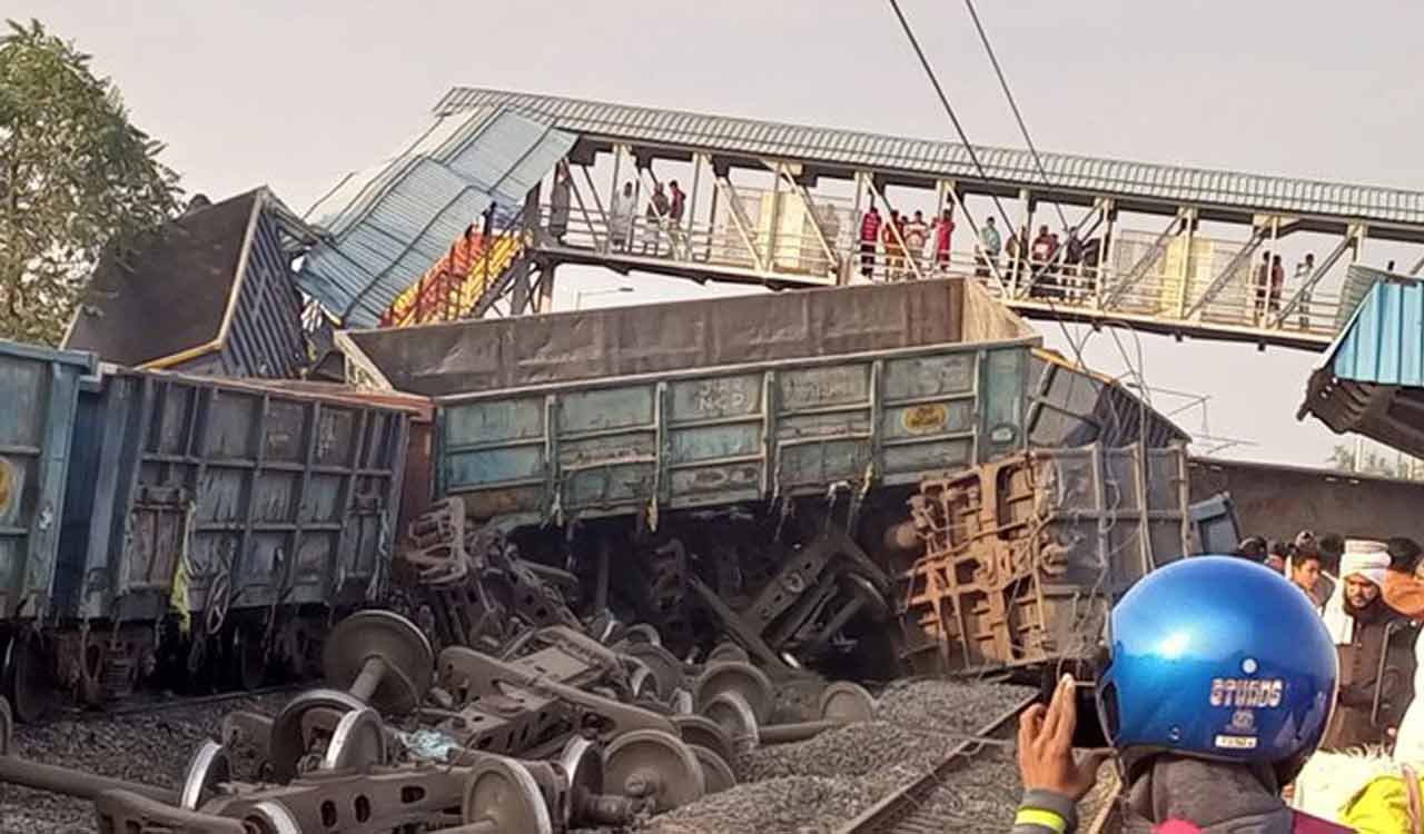 Goods train rams into Odisha station; 2 dead, several feared trapped