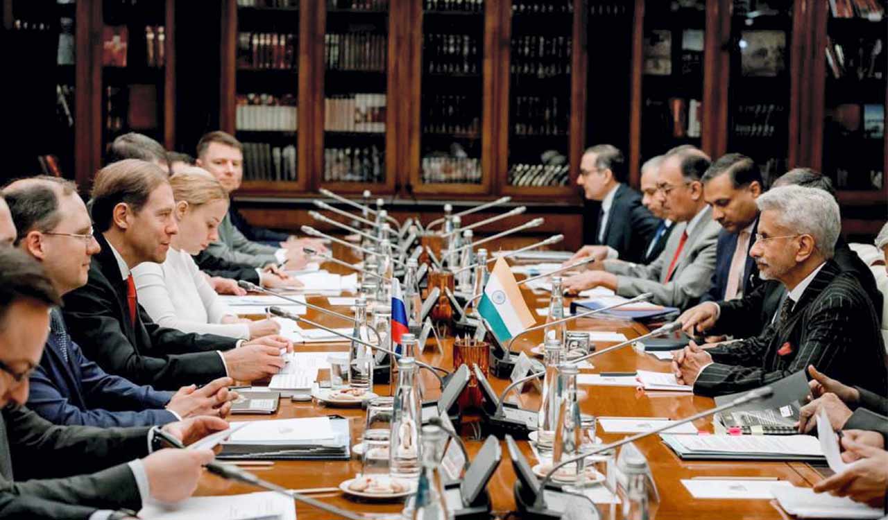 India, Russia resolve to expand economic cooperation including energy ties 