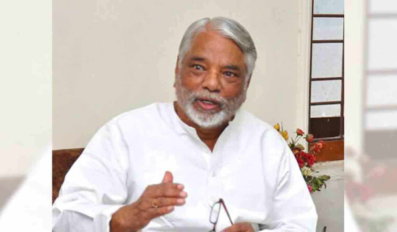 Keshava Rao, daughter to join Congress, son sticks to BRS