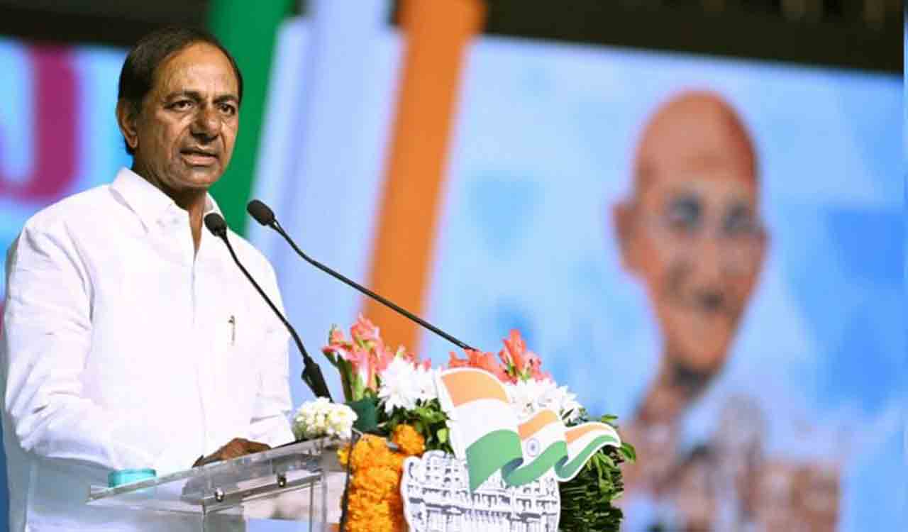 CM KCR extends Constitution Day greetings to people
