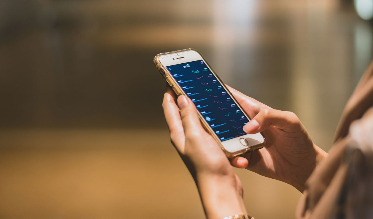 Learn how to block your mobile payment apps in case of phone theft or loss